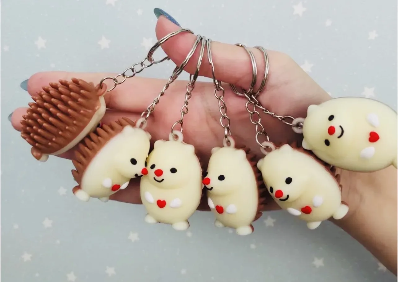 Брелок резиновый ЕЖИК БОЛЬШОЙ на листе 1/12шт*1200кор